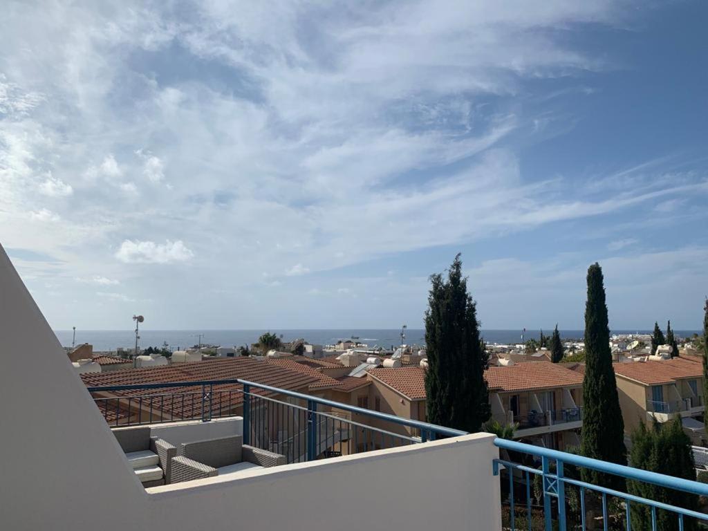 Regina Gardens - Spacious 3 Bed, 2 Bath Maisonette Πάφος Εξωτερικό φωτογραφία