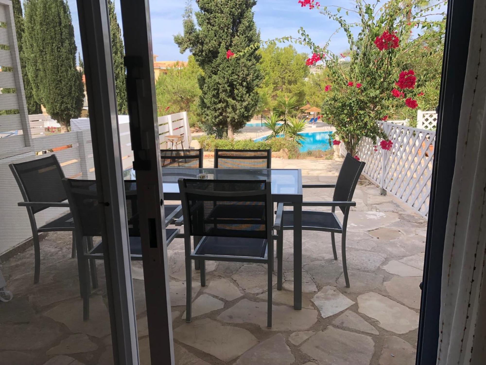 Regina Gardens - Spacious 3 Bed, 2 Bath Maisonette Πάφος Εξωτερικό φωτογραφία